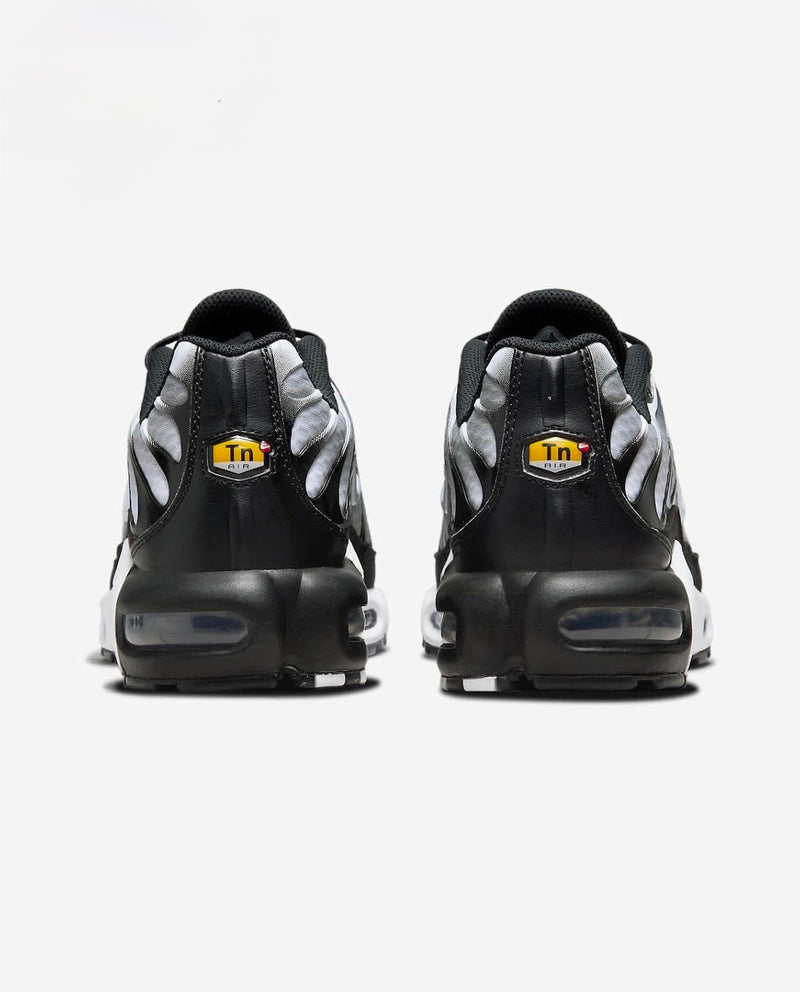 Nike Air Max Plus Black Metalic